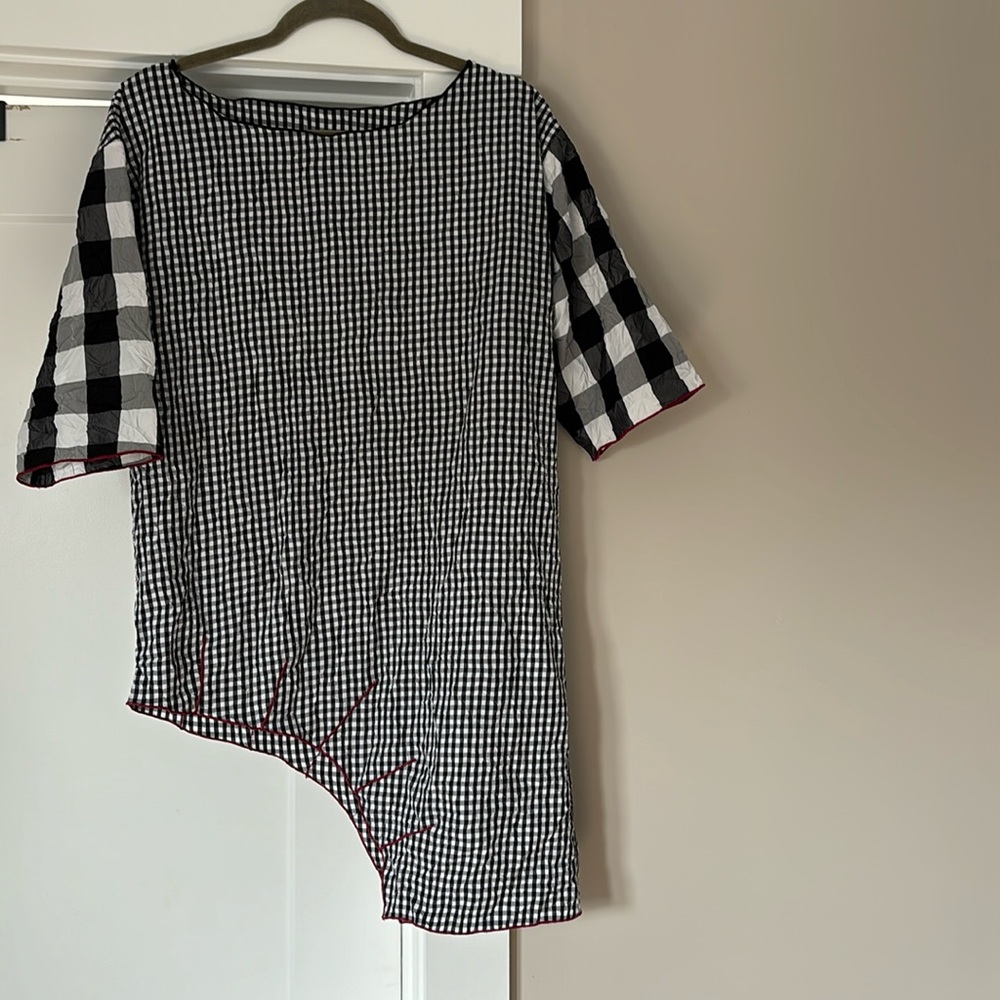 Heydari asymmetrical hem top size small * Final price